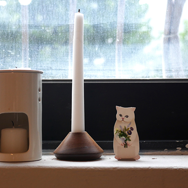 Flower Vase _ White Cat - Image 3